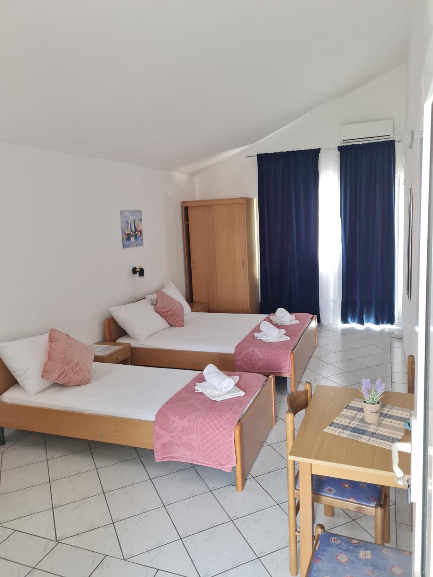 Iva Apartments Podaca Kültér fotó