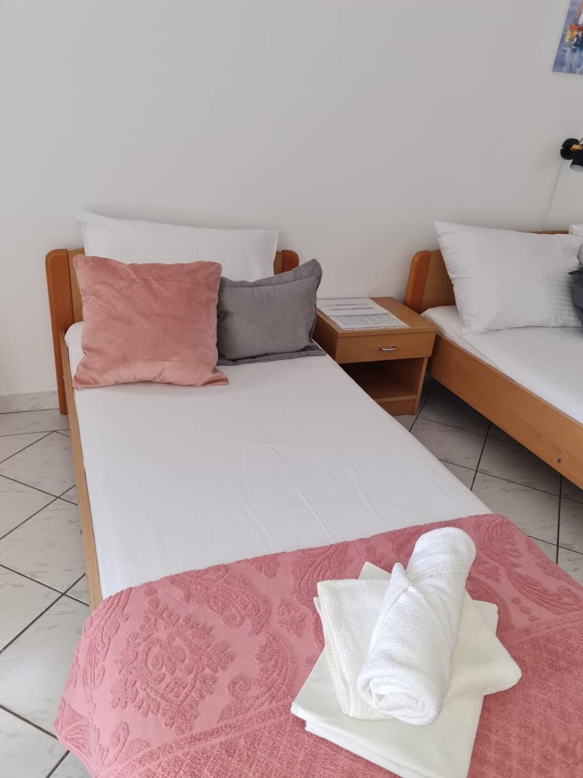 Iva Apartments Podaca Kültér fotó
